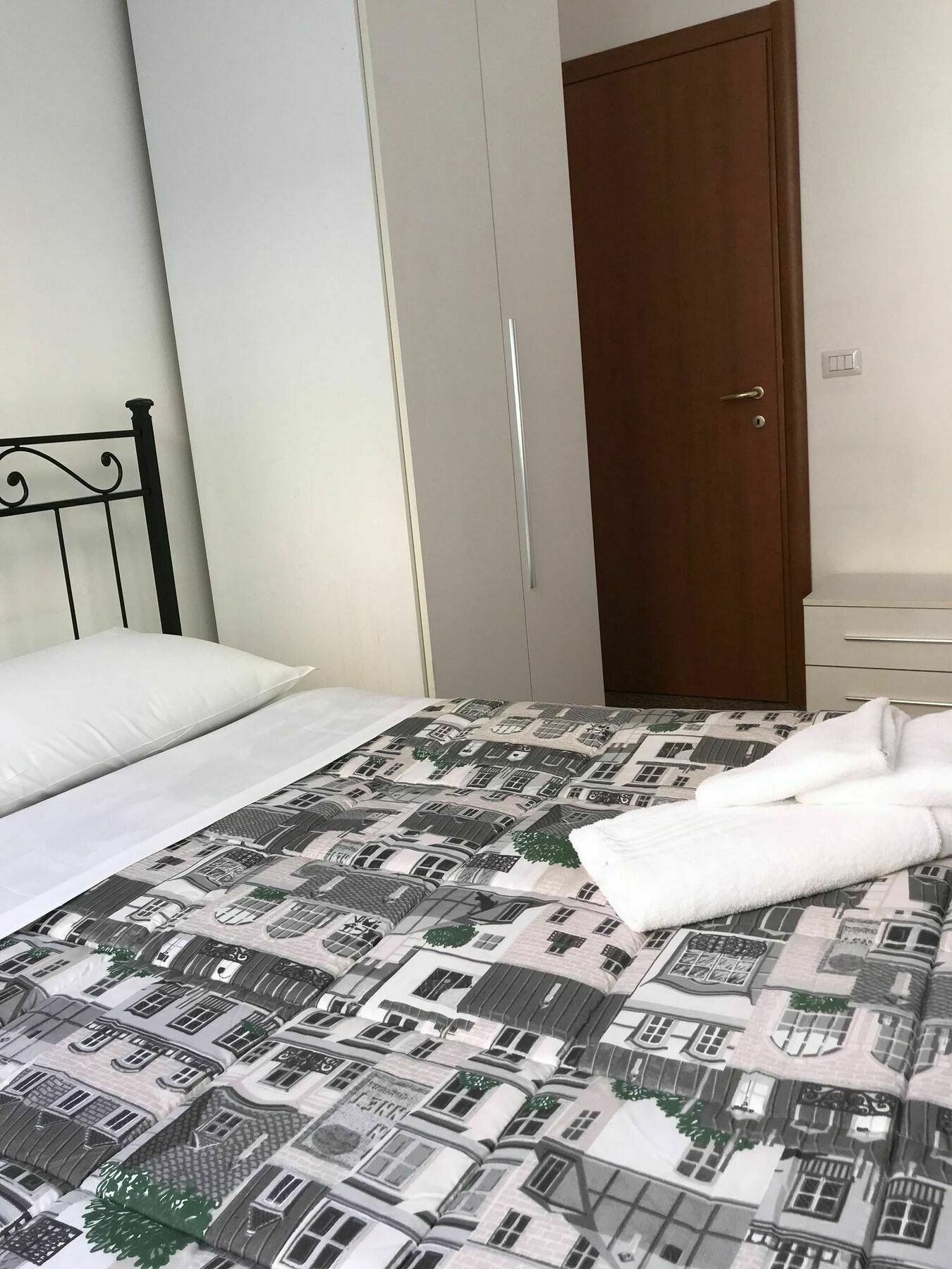 Loreto Elite Milano Buitenkant foto